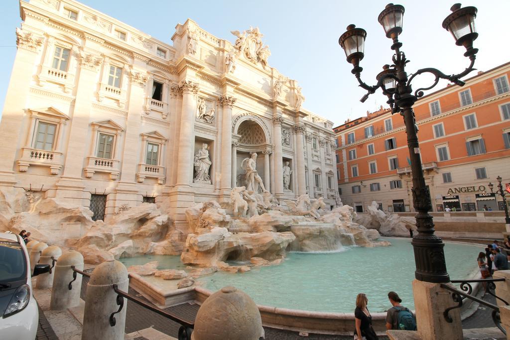 Trevi Fountain 2Br Apartment โรม ภายนอก รูปภาพ