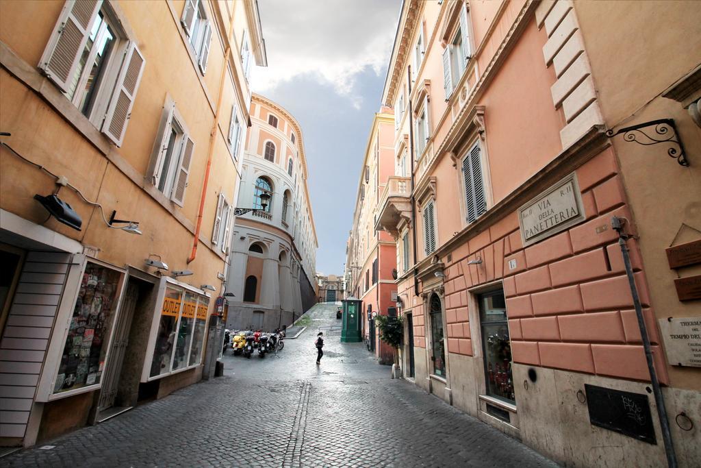Trevi Fountain 2Br Apartment โรม ภายนอก รูปภาพ